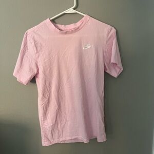 Men’s XS pink Nike t-shirt